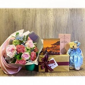 MD-HA26 Mandarin Oriental Rose Petal Jam and Earl Grey Tea Hamper